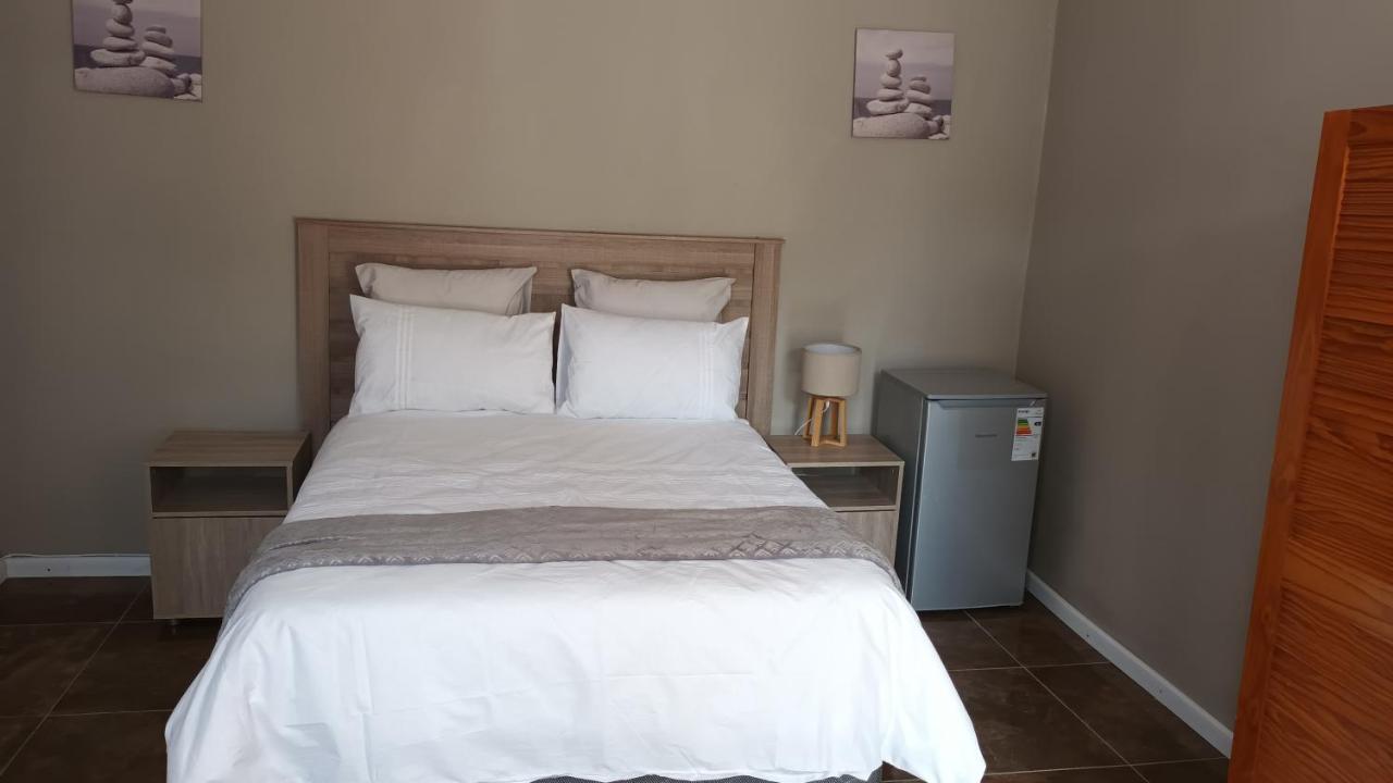 Bertha'S Place Apartment พริทอเรีย ภายนอก รูปภาพ
