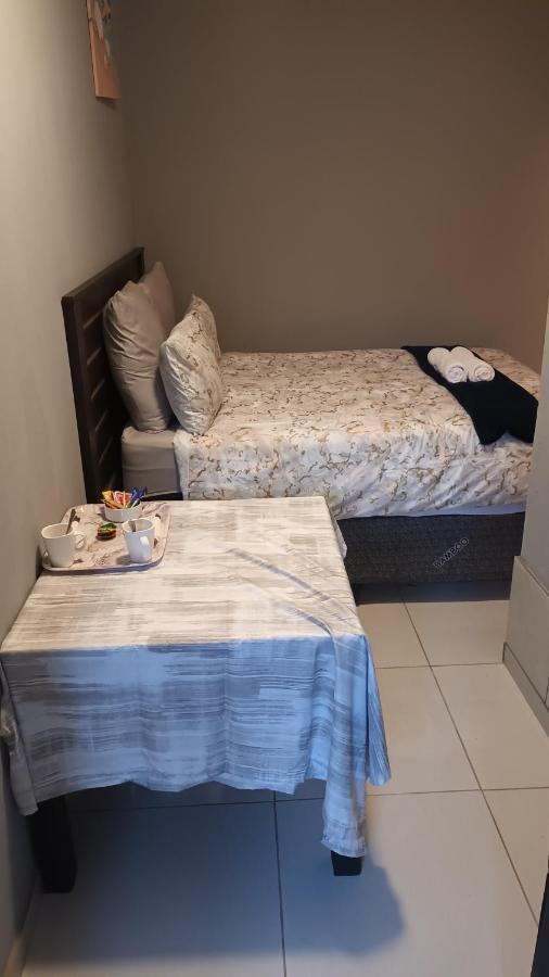 Bertha'S Place Apartment พริทอเรีย ภายนอก รูปภาพ
