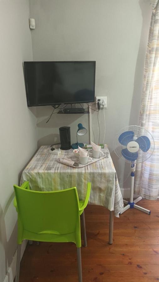 Bertha'S Place Apartment พริทอเรีย ภายนอก รูปภาพ